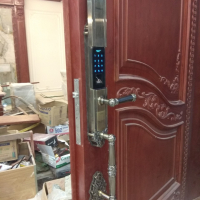 Cửa hàng lắp khóa cửa điện tử, khóa vân tay ở Nguyễn Văn Cừ