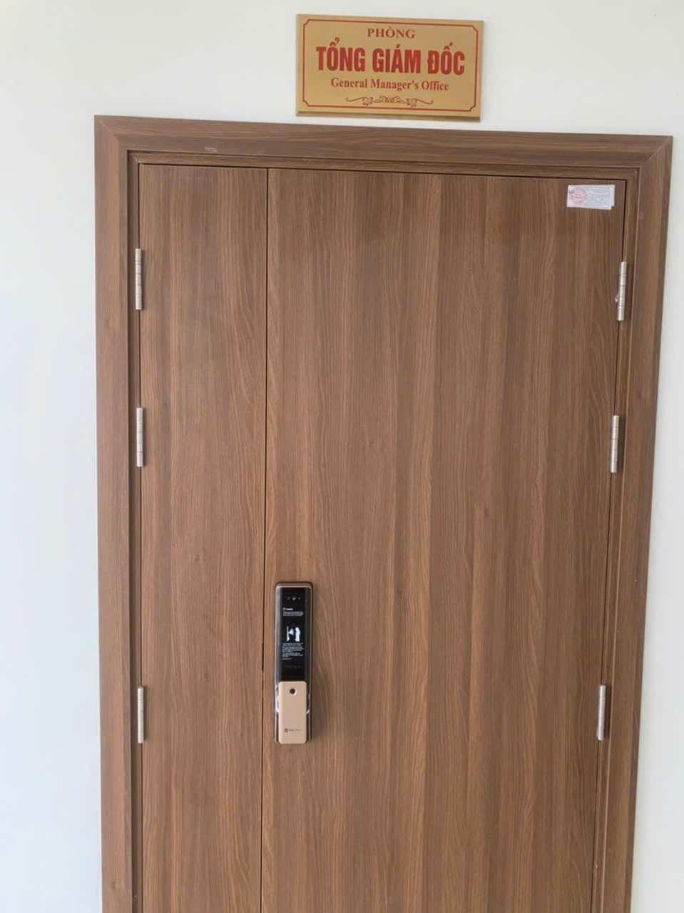 Lắp đặt thay thế khóa cửa vân tay tại Văn Điển, Thanh Trì bởi cửa hàng Timelock.vn Quỳnh Đô